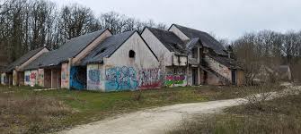 Le village vacances fantôme de Ballan-Miré